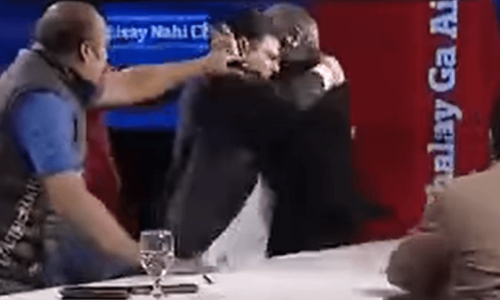 PTI, PMLN leaders get into brawl on TV show