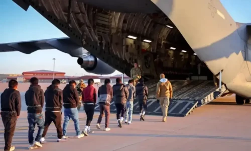 Colombia allows deportation flights after Trump threatens sanctions