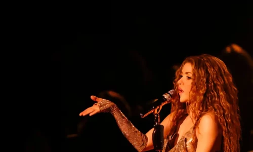 Shakira cancels Lima concert after being hospitalised