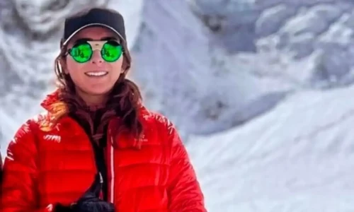 Pakistan&rsquo;s Naila Kiani scales Kanchenjunga, nears elite eight-thousander club