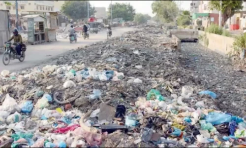 Karachi: No garbage dumping in drains as Commissioner imposes section 144