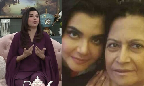 ندا یاسر ماں کے انتقال کے بارے میں بات کرتے ہوئے رو پڑیں
