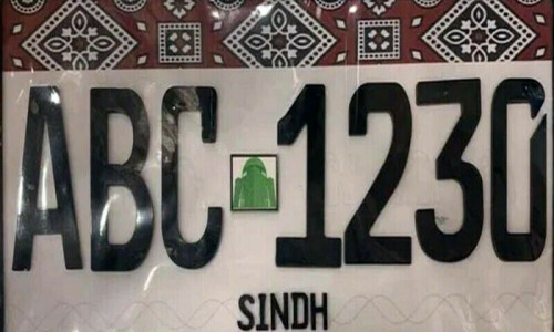 Crackdown on old number plates launched in Karachi