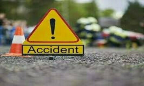 Passenger bus overturns in Karachi, several injured