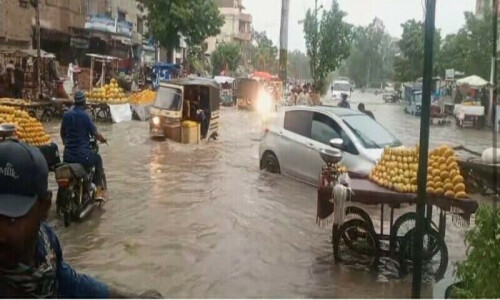 Torrential rain, cloudburst throw life out of gear in Hyderabad