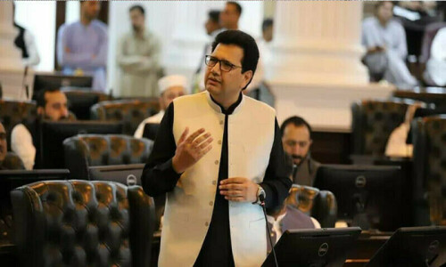 KP opposition leader vows to give govt tough time in Senate elections