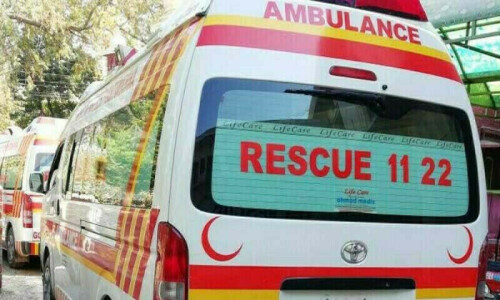 At least 3 killed, 7 injured after gunmen open fire on bus in Kalat