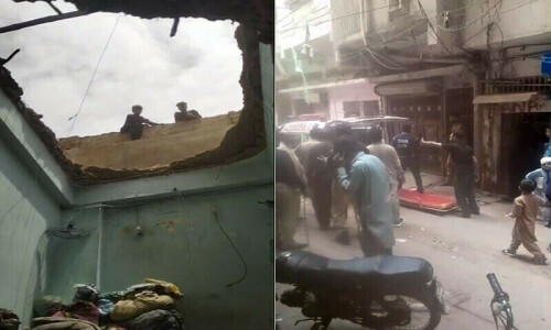 Roof collapse near Lyari&rsquo;s Khada Market claims two lives, injures three