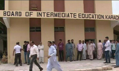 Girls sweep top positions in Karachi&rsquo;s pre-medical intermediate exams