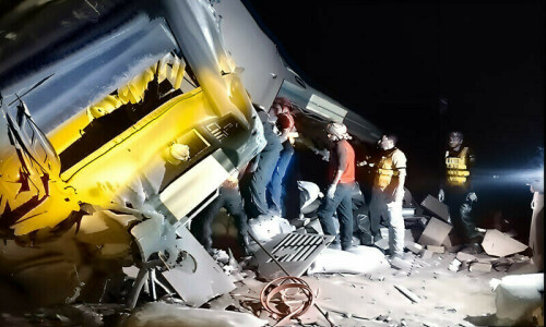 Report finds driver responsible for Lodhran train accident that killed one