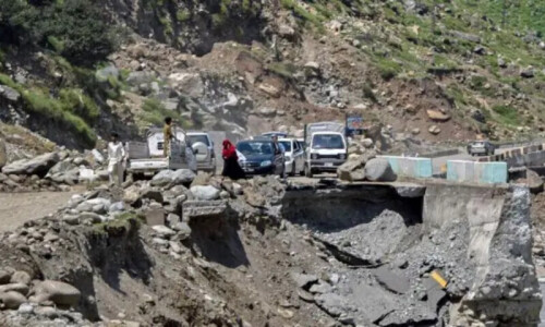 Roads closed due to landslides in Mansehra and Abbottabad