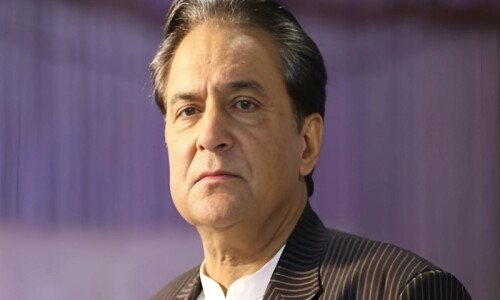 ماہرہ خان اور ہمایوں سعید کے بعد، اب کون سا اداکار فردوس جمال کی تنقید کے نشانے پر؟