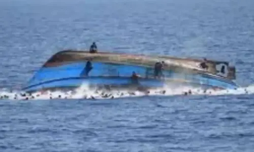 At least 69 migrants dead as boat capsizes off Mauritania&rsquo;s coast