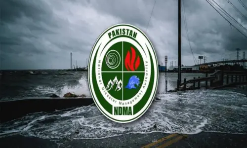 910 dead, 1,044 injured in nationwide floods, NDMA reports