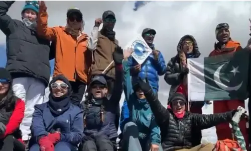 Pakistani women mountaineers conquer 5,400m Bari La peak in GB