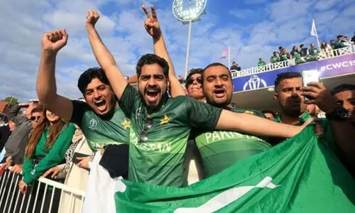 میچ ہارگئے توکیا ہوا جنگ توہم جیتے، بھارت سے میچ پر پاکستانی شائقین کے سوشل میڈیا پر دلچسپ تبصرے