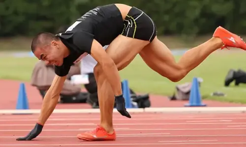 Japanese youth breaks Guinness World Record by running like an animal