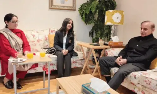PM Shehbaz meets record-breaking student Mahnoor Cheema in London