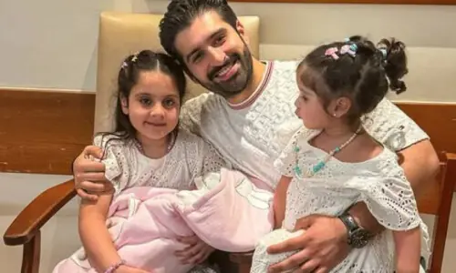 ہر ’بیٹی‘ کے آنے سے زندگی میں برکت بڑھی، منیب بٹ