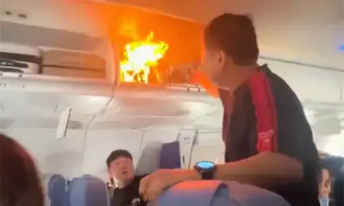 Air China&rsquo;s Seoul flight diverted to Shanghai after lithium battery catches fire onboard