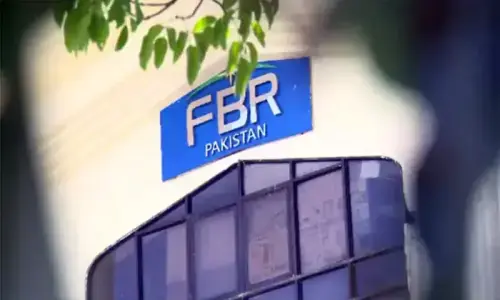 Record surge in tax return filings as 5.9 million Pakistanis submit returns this year