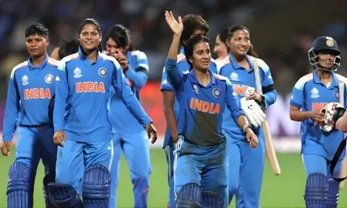 بھارتی خواتین کرکٹرز نے ورلڈ کپ جیتا تو مردوں سے زیادہ ’ریکارڈ‘ انعام ملے گا بھارتی خواتین کرکٹرز نے ورلڈ کپ جیتا تو مردوں سے زیادہ ’ریکارڈ‘ انعام ملے گا