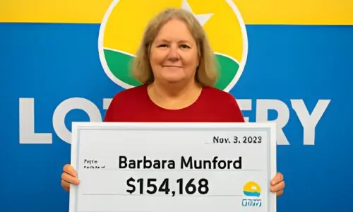 6 سال تک ایک ہی نمبر سے لاٹری کھیلنے والی خاتون نے لاکھوں ڈالر جیت لئے