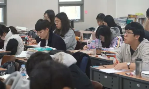 جنوبی کوریا: وہ امتحان جس کے لیے پورا ملک رُک جاتا ہے