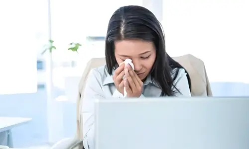 جلن، خارش اور سرخی: فضائی آلودگی میں آنکھیں کیوں زیادہ متاثر ہوتی ہیں؟