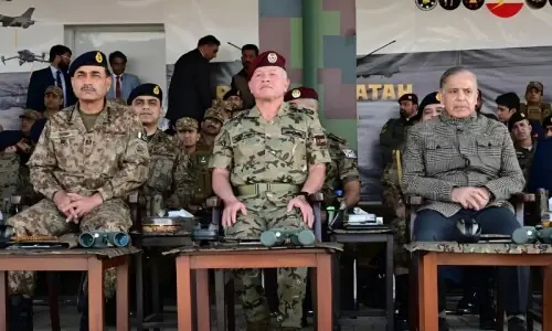 شاہ عبداللہ دوم کا ’گلوبل انڈسٹریل اینڈ ڈیفنس سلوشنز‘ کا دورہ، عسکری تعاون بڑھانے پر اتفاق