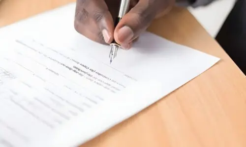 جاب انٹرویوز میں سب سے زیادہ دھوکہ دینے والے بھارتی ہیں: ہائرنگ مینیجر جاب انٹرویوز میں سب سے زیادہ دھوکہ دینے والے بھارتی ہیں: ہائرنگ مینیجر