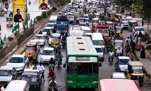 چوری شدہ نمبر پلیٹیں اور دوسرے صوبوں کے ای چالان کراچی والوں کے گلے پڑ گئے