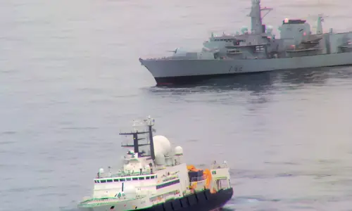 روسی جاسوس جہاز برطانوی سرحد میں داخل، برطانیہ کارروائی کے لیے تیار