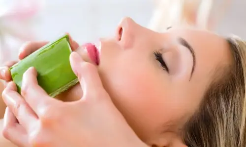 سردیوں میں ایلوویرا جلد کے مسائل کا قدرتی حل سردیوں میں ایلوویرا جلد کے مسائل کا قدرتی حل
