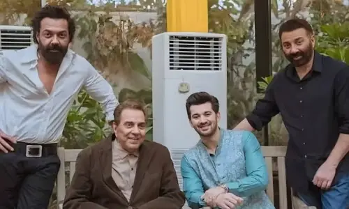 دھرمیندر کی فیملی کہانی: بچوں کی زندگی اور کریئر پر ایک نظر