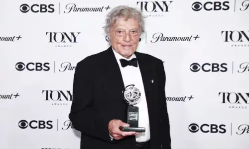 Tom Stoppard, playwright who dazzled with verbal gymnastics, dies aged 88