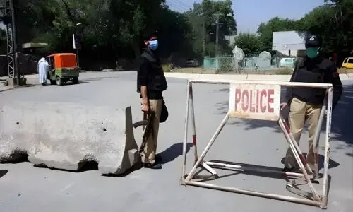 ضلع کرم میں پولیس چیک پوسٹ پر حملہ، 2 اہلکار شہید، جوابی کارروائی میں 4 دہشت گرد ہلاک