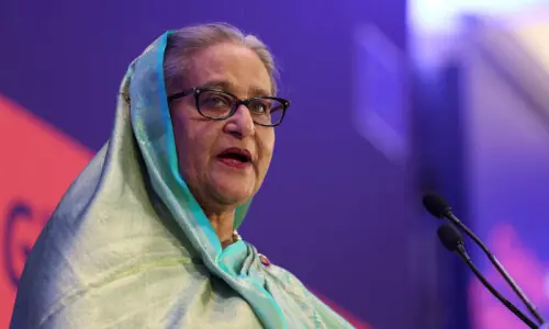 شیخ حسینہ اور بھارت 2009 کی بغاوت کے دوران فوجی افسران کے قتل میں ملوث قرار