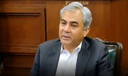 Mohsin Naqvi reviews immigration efficiency at Lahore airport