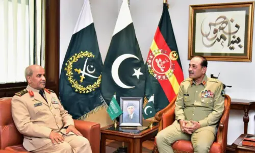 Saudi land forces commander meets Field Marshal Asim Munir