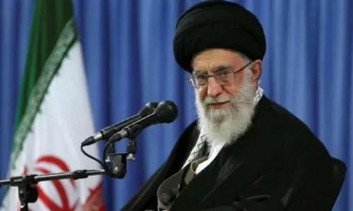’پھول کی حفاظت لازمی ہے‘: خامنہ ای کا حجاب پر تنقید کرنے والوں کو جواب
