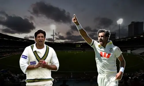 ایشیز سیریز: اپنا ریکارڈ توڑنے پر وسیم اکرم کی مچل اسٹارک کی تعریف