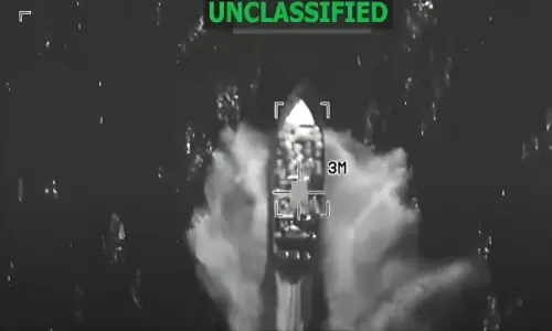 امریکا کا مشرقی بحرالکاہل میں منشیات بردار کشتی پر ایک اور حملہ، 4 افراد ہلاک