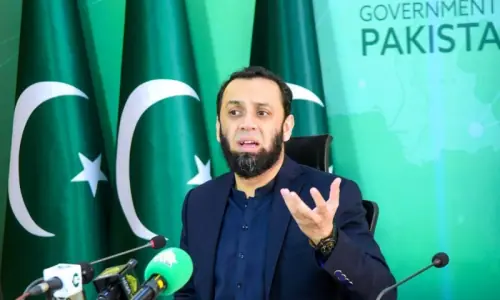 سی ڈی ایف نوٹی فکیشن پر مہم چلانے والوں کو شرمندہ ہونا چاہیے، عطا تارڑ