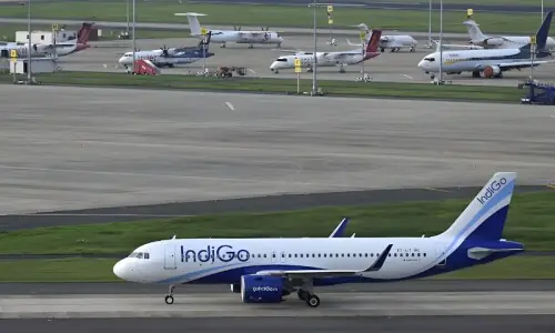 انڈیگو بحران: بھارت کمرشل ایئرلائنز کے لیے قبرستان کیوں بن رہا ہے؟