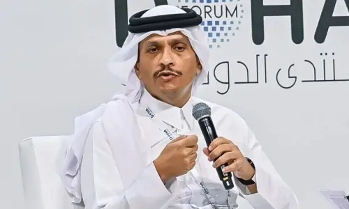 غزہ میں جنگ بندی ابھی مکمل نہیں، مذاکرات نازک مرحلے میں ہیں، قطری وزیرِ اعظم