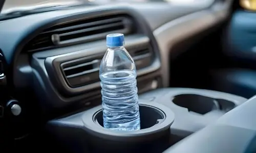گاڑی میں رکھی پلاسٹک کی بوتل کا پانی صحت کے لیے کتنا خطرناک ہے؟