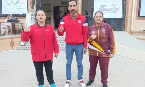 نیشنل گیمز میں ایک ساتھ شرکت، ویٹ لفٹنگ میں بیٹی نے والدین کو ہرا دیا