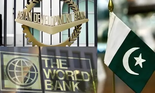 عالمی بینک کے بعد ایشیائی ترقیاتی بینک کی بھی پاکستان کے لیے قرض کی منظوری