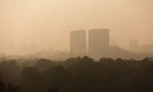 Delhi air quality hits season’s worst, authorities enforce strict curbs